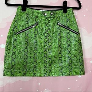 I AM GIA snakeskin green high rise miniskirt size Xsmall women’s